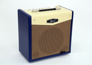Комбоусилитель для электрогитары Cort CM15R-EU-DB CM Series 15Вт, синий